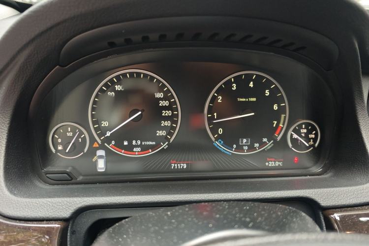 Used BMW 5 Series GT 2014 528i Leading Model