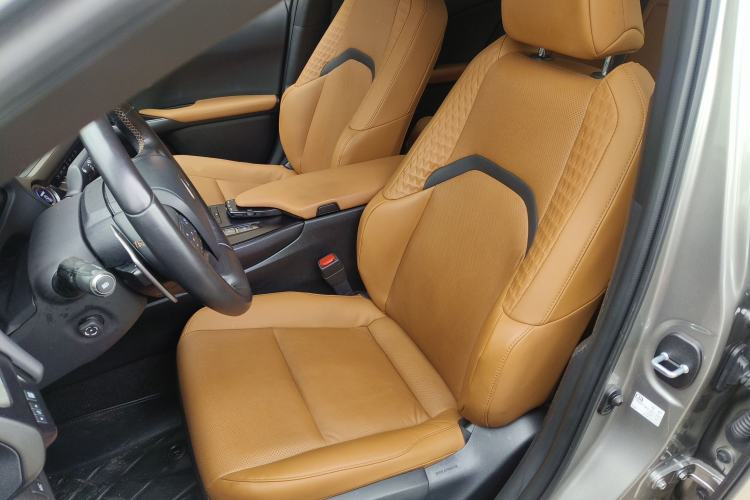 Used Lexus UX New Energy 2020 300e Pure·Joy Edition