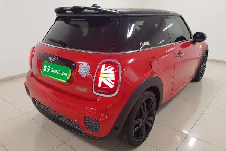 Used MINI MINI 2018 1.5T COOPER Racing Driver