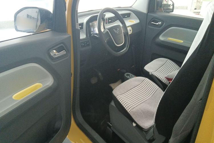 Used Wuling Hongguang MINIEV 2022 Macaron Fashion Model Lithium Iron Phosphate