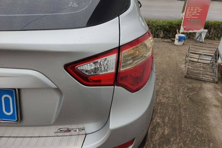 Used Changan CS35 2015 1.6L Automatic Luxury Model China IV Standard
