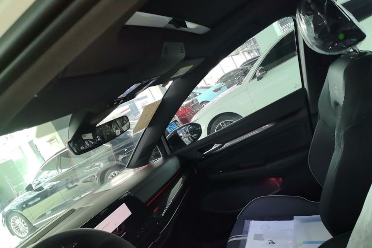 Used Volkswagen Golf 2024 280TSI DSG R-Line 50th Anniversary Edition
