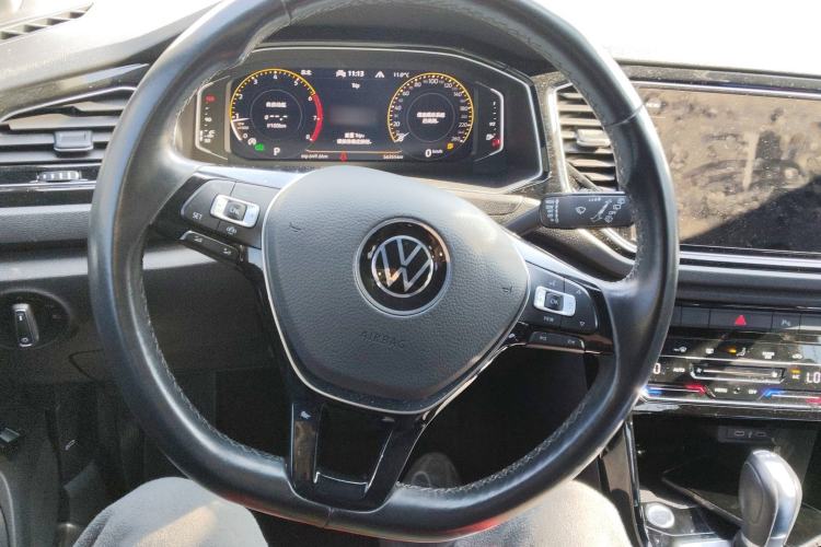 Used Volkswagen T-ROC 2021 280TSI DSG Two-Wheel Drive Luxury Smart Connectivity Version
