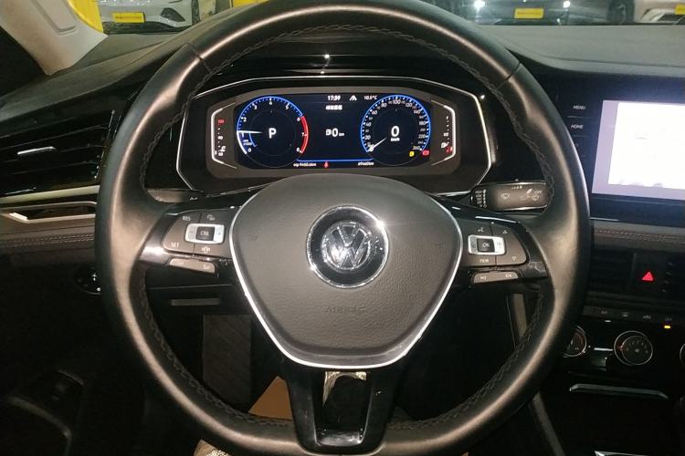 Used Volkswagen Sagitar 2022 280TSI DSG Flyover Edition
