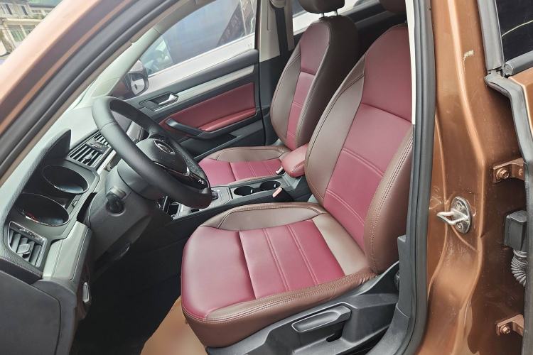 Used Volkswagen Lamando 2017 230TSI DSG Fashion Edition
