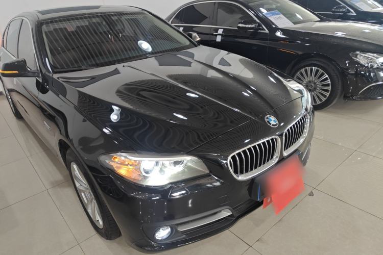 Used BMW 5 Series 2014 520Li Elegant Model

