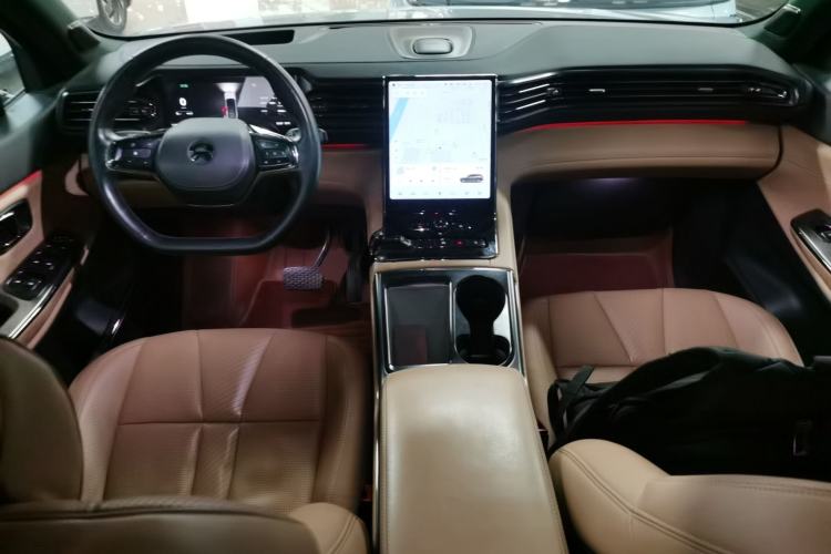 Used Nio ES8 2020 415 km Range 6-Seater Version
