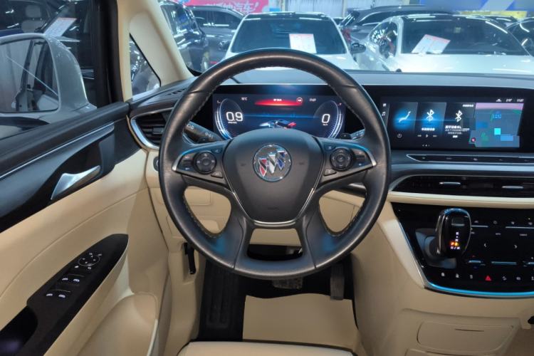 Used Buick GL8 2022 ES Landtrek 653T Luxury Edition
