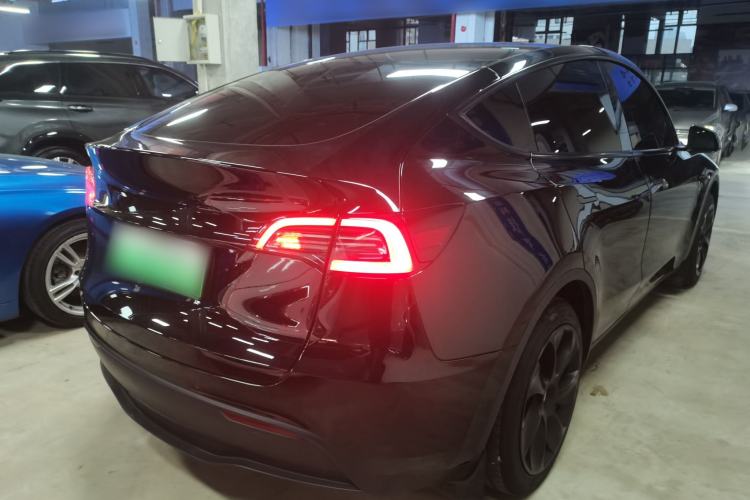 Used Tesla Model Y 2023 Rear-Wheel-Drive Version