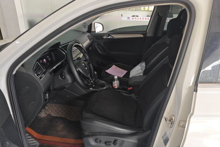 Used Volkswagen Tiguan L 2021 330TSI Automatic Two-Wheel Drive Smart Edition
