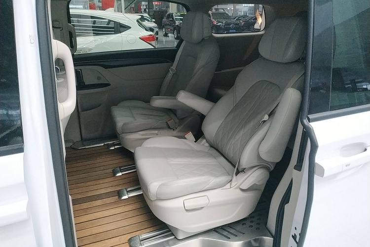 Used Buick GL8 2021 ES Landtrek 653T Comfort Edition
