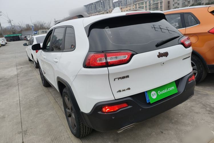 Used  Cherokee 2016 2.4L 75th Anniversary Edition
