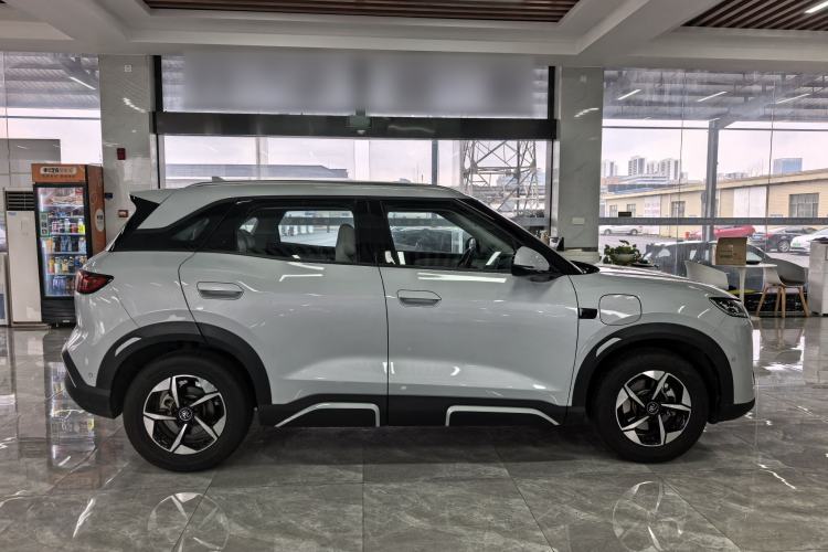 Used BYD Yuan UP 2025 Intelligent Driving Version 401 km Beyond-Range Edition