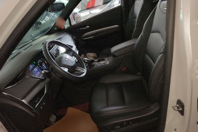 Used Cadillac XT4 2021 28T Two-Wheel Drive Leading Version
