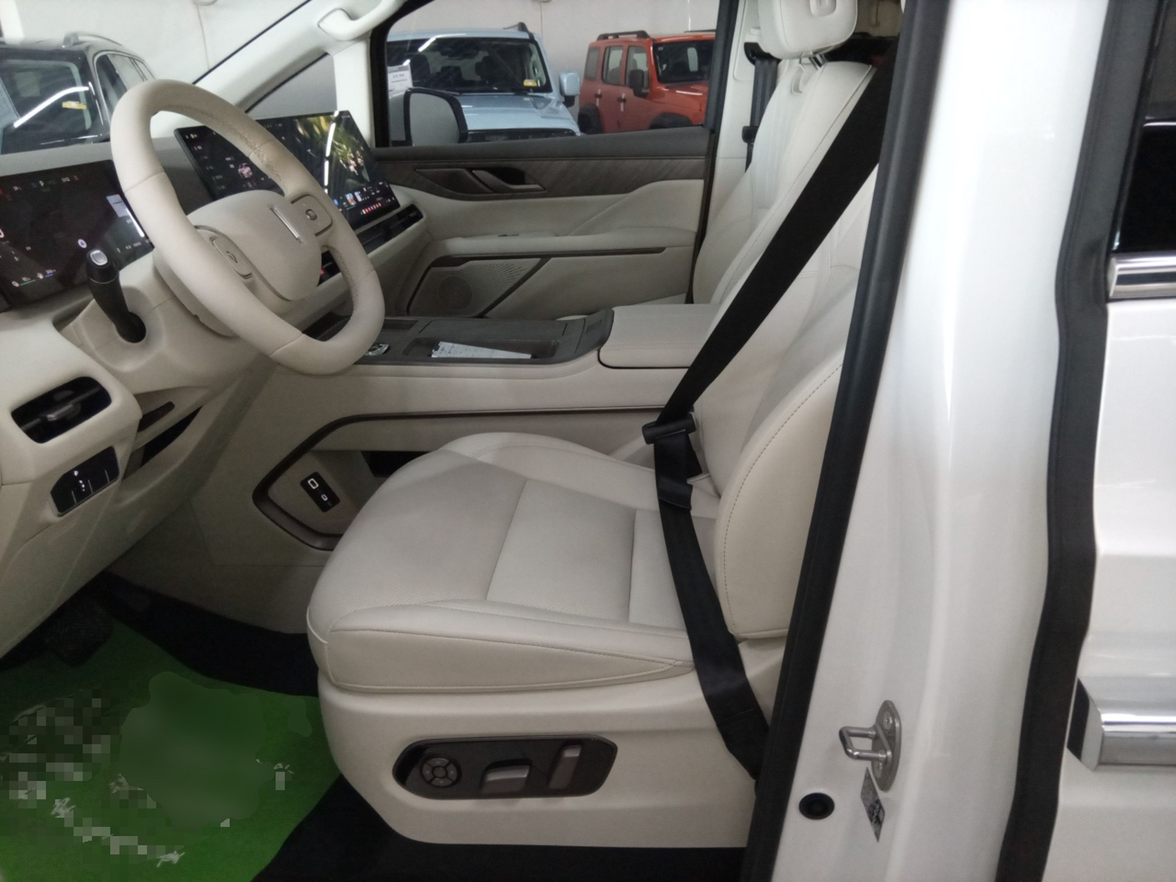 Переднее сиденье в автомобиле