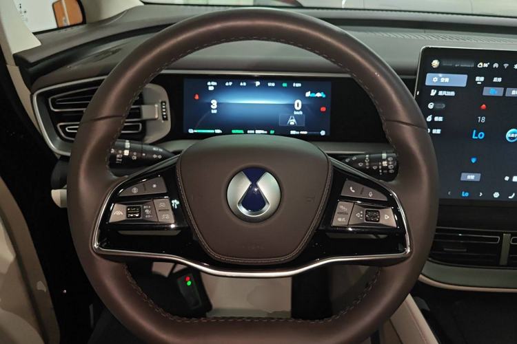 Used Denza D9 2024 DM-i 980 Four-Wheel Drive Prestige Model