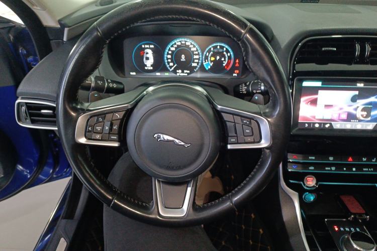 Used Jaguar XEL 2018 2.0T 200 PS First-Edition Limited Edition
