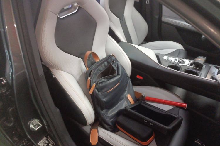 Used Changan UNI-V iDD 2024 Blue Whale Smart Electric iDD 136km ZhiKu Model