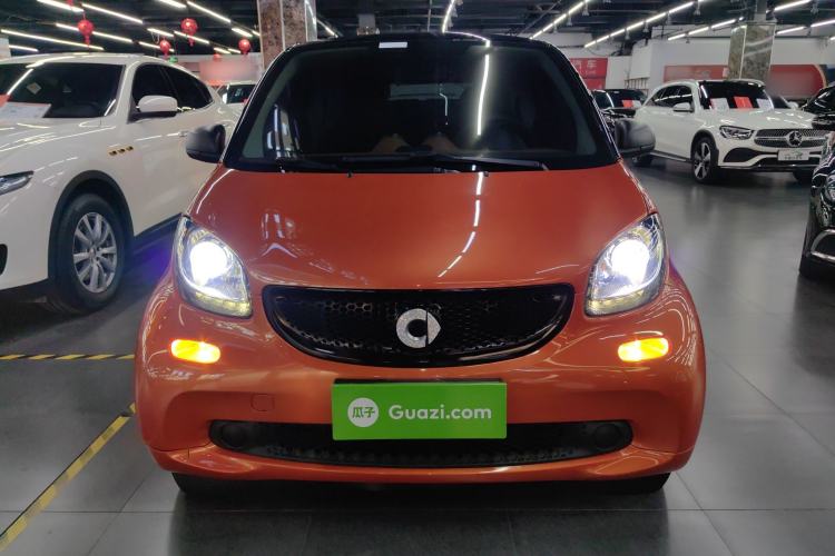 Used  fortwo 2019 0.9T 66kW Hardtop Wind Power Edition China VI
