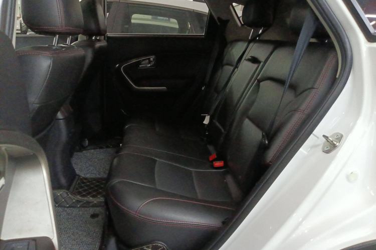 Used Huatai Santa Fe 2017 1.5T Gasoline Automatic Two-Wheel Drive Smart Enjoyment i3 Model
