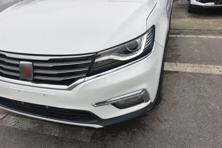 Used Roewe RX5 2016 30T Two-Wheel Drive Automatic Internet Smart Edition
