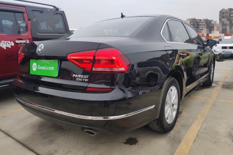 Used Volkswagen Passat 2016 330TSI DSG Luxury Edition
