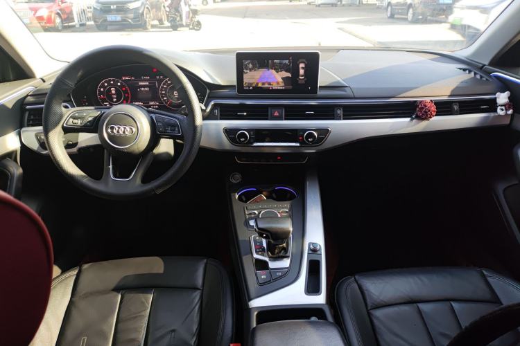 Used Audi A4L 2019 40 TFSI Fashion Edition China VI Emission Standard
