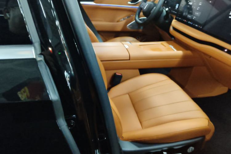 Used Wey Lanshan 2025 Four-Wheel Drive Ultra