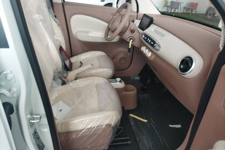 Used Wuling Hongguang MINIEV 2025 Four-Door Version Advanced Edition
