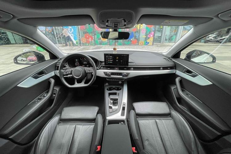 Used Audi A4L 2022 40 TFSI Luxury Dynamic Model
