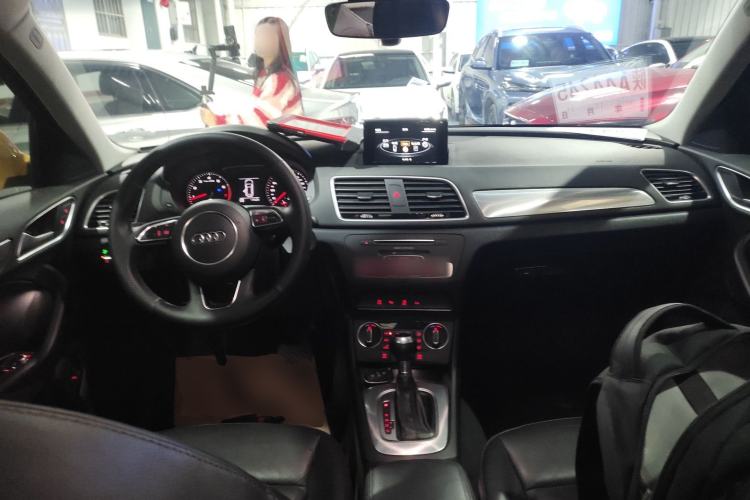 Used Audi Q3 2017 30 TFSI Fashion Model
