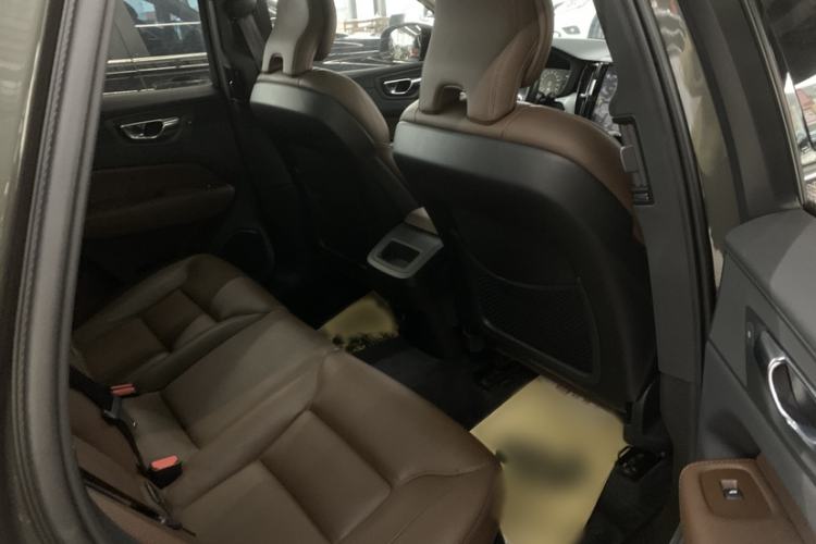 Used Volvo XC60 2019 T5 4x4 Smart Edition China VI Standard