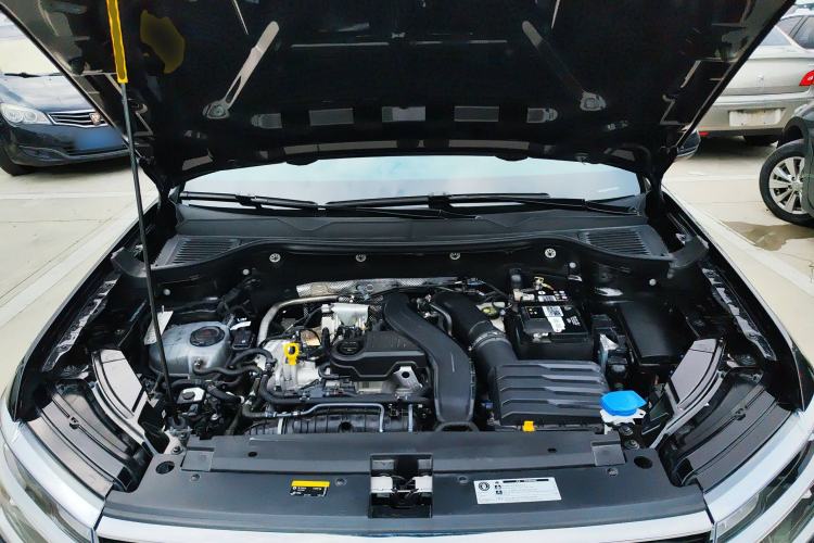 Used Volkswagen Tharu 2023 300TSI Two-Wheel-Drive Moonlight Edition
