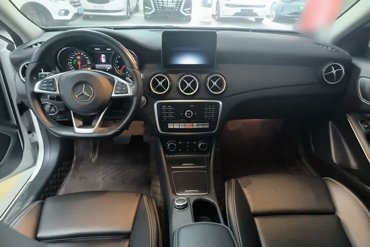 Used Mercedes-Benz GLA 2019 GLA 200 Fashion Model
