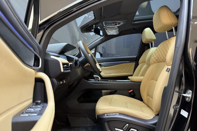 Used Geely Auto Haoyue L 2023 2.0T DCT Flagship Version
