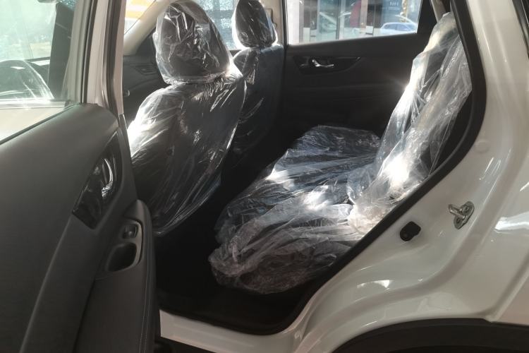 Used Nissan X-Trail 2023 Classic 2.0L Two-Wheel Drive Smart Connect Premium Edition
