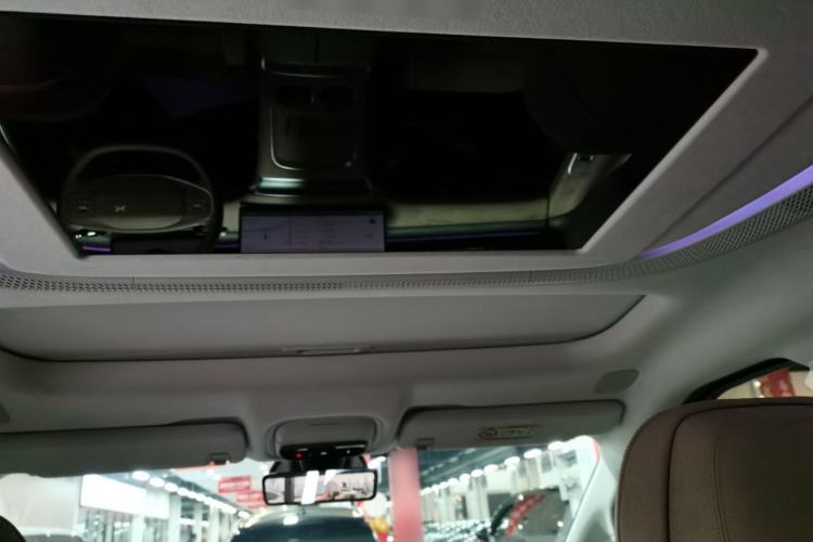 Used XPeng X9 2025 740 Ultra-Long Range Max