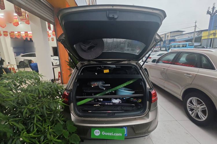 Used Volkswagen Golf 2014 1.4TSI Automatic Luxury Model
