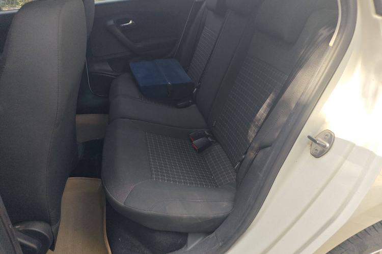 Used Volkswagen Polo 2014 1.4L Manual Comfort Edition
