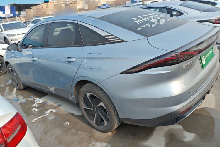 Used  L6 2025 EM-i 140km Starship Edition
