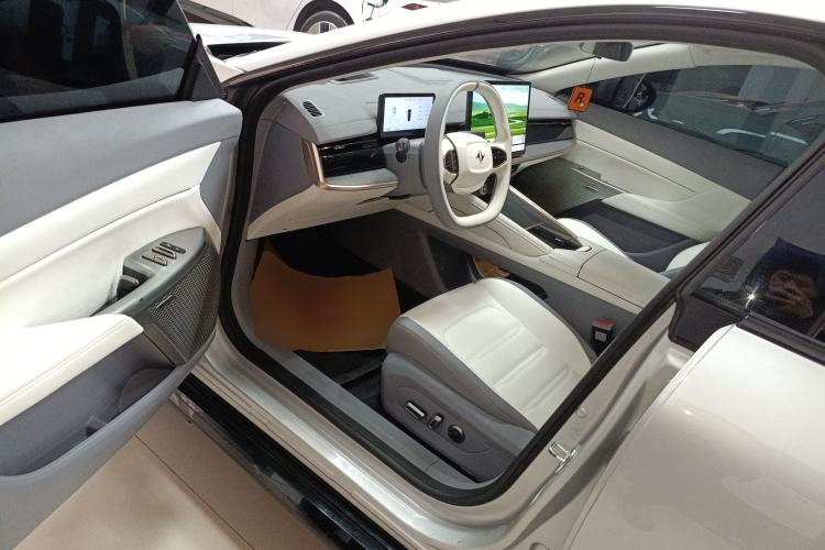 Used  eπ007 2024 530 Pro Version