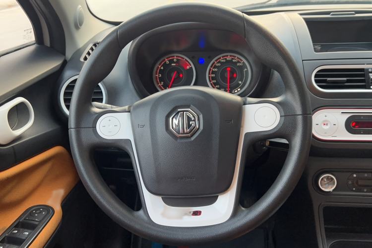 Used MG 3SW 2015 1.5L AMT Elite Version
