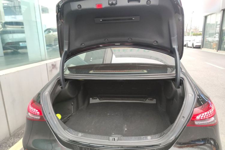 Used Mercedes-Benz E-Class 2023 Facelift E 260 L