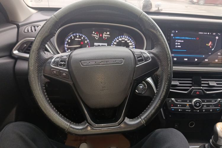 Used Venucia T90 2017 2.0L Manual ZhiShang Edition
