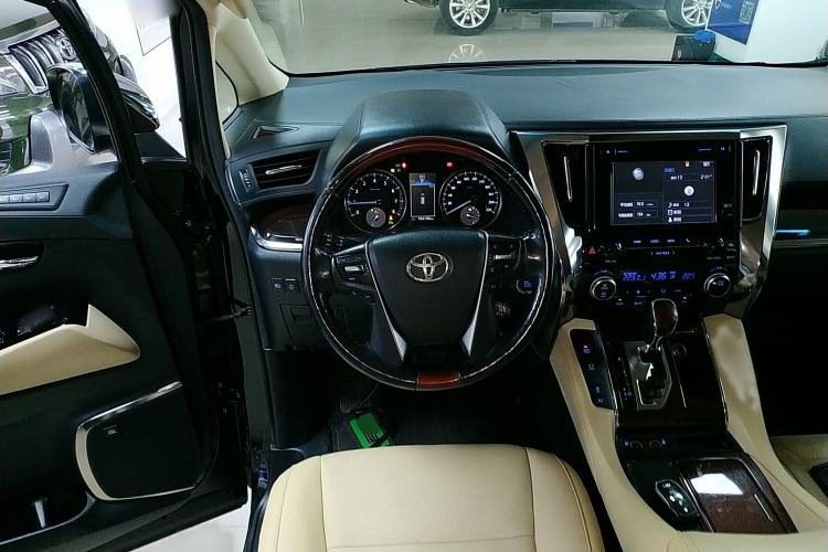 Used Toyota Alphard 2018 3.5L Luxury Edition
