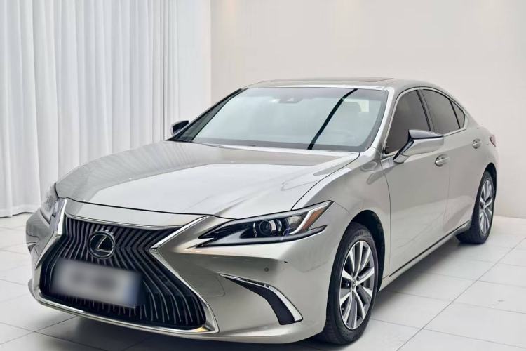 Used Lexus ES 2021 200 Excellence Edition
