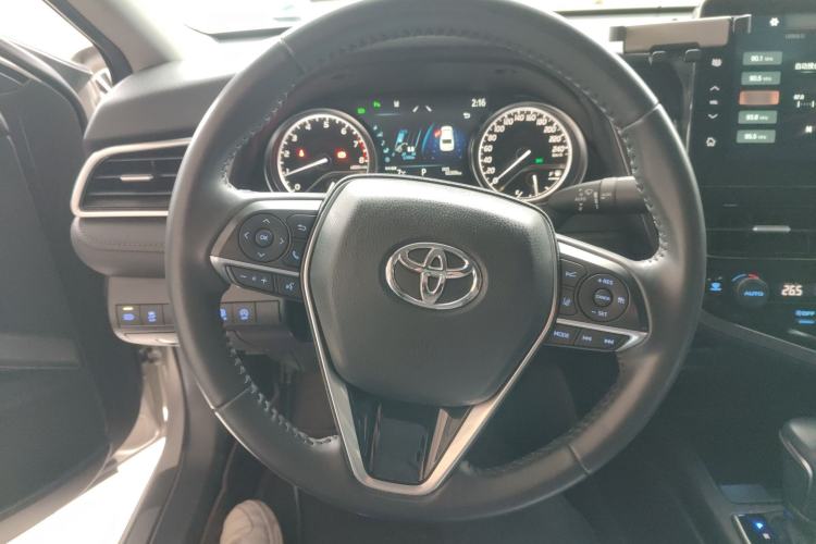 Used Toyota Camry 2021 2.0G Luxury Edition