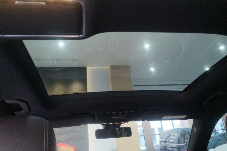 Used Mercedes-Benz GLC 2020 GLC 260 L 4MATIC Dynamic Model
