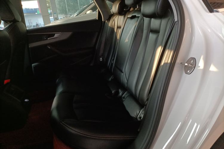 Used Audi A4L 2019 40 TFSI Ambition China VI
