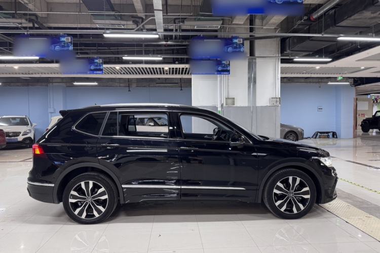 Used Volkswagen Tiguan L 2022 330TSI Automatic Two-Wheel Drive R-Line Flagship Edition